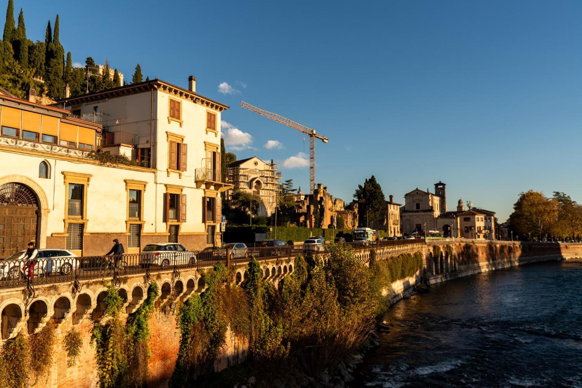 Bed and Breakfast La Finestra Sul Ponte By Postcardsfrom Werona Zewnętrze zdjęcie